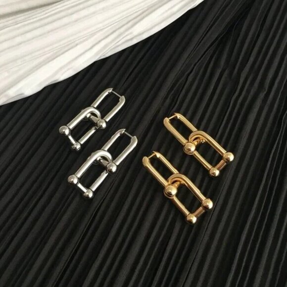 Gold Silver Simple U-Shaped Chain Earrings - Picture 2 of 8